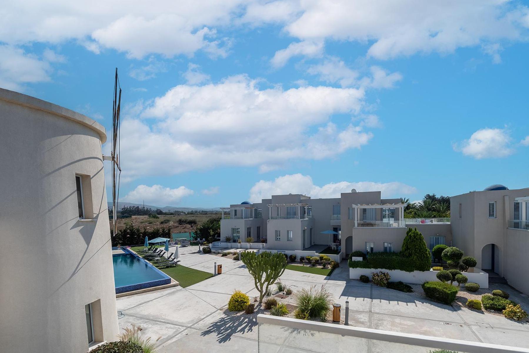 Blue Diamond Beach Villas 파포스 외부 사진