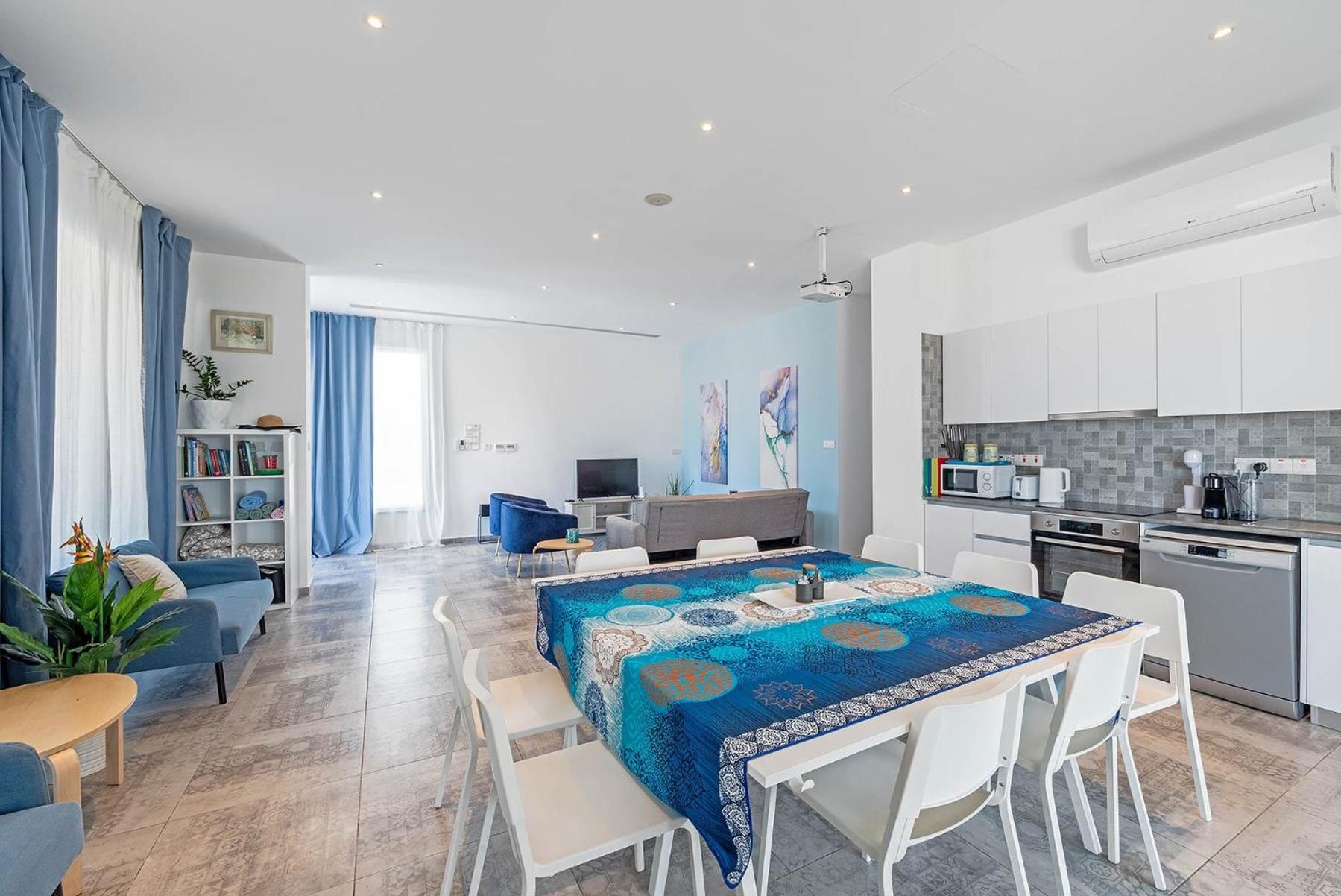 Blue Diamond Beach Villas 파포스 외부 사진