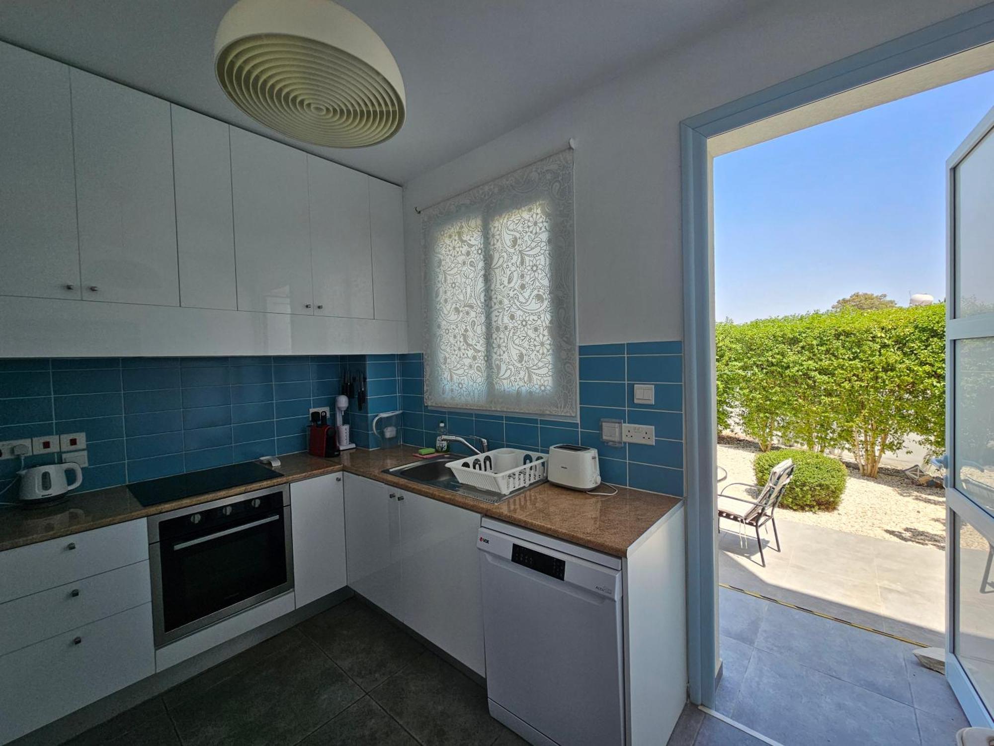 Blue Diamond Beach Villas 파포스 외부 사진