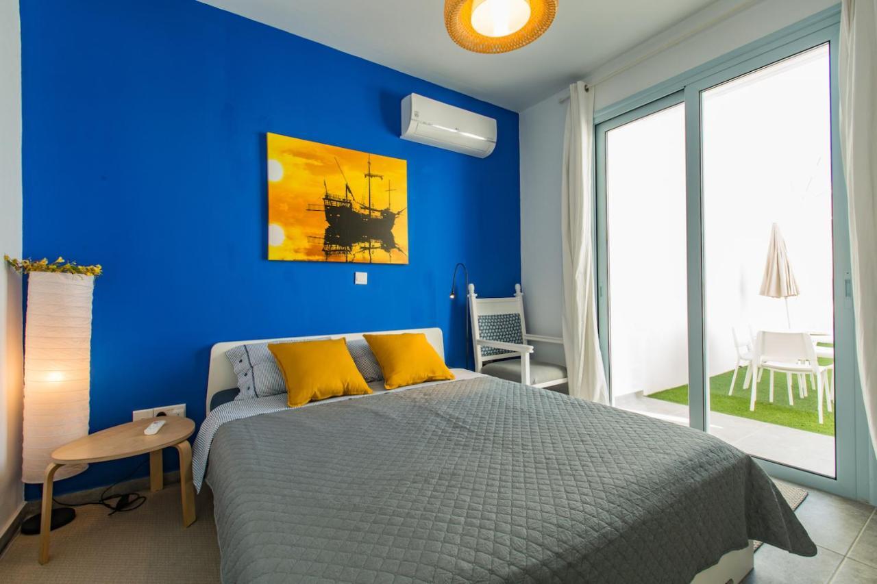 Blue Diamond Beach Villas 파포스 외부 사진