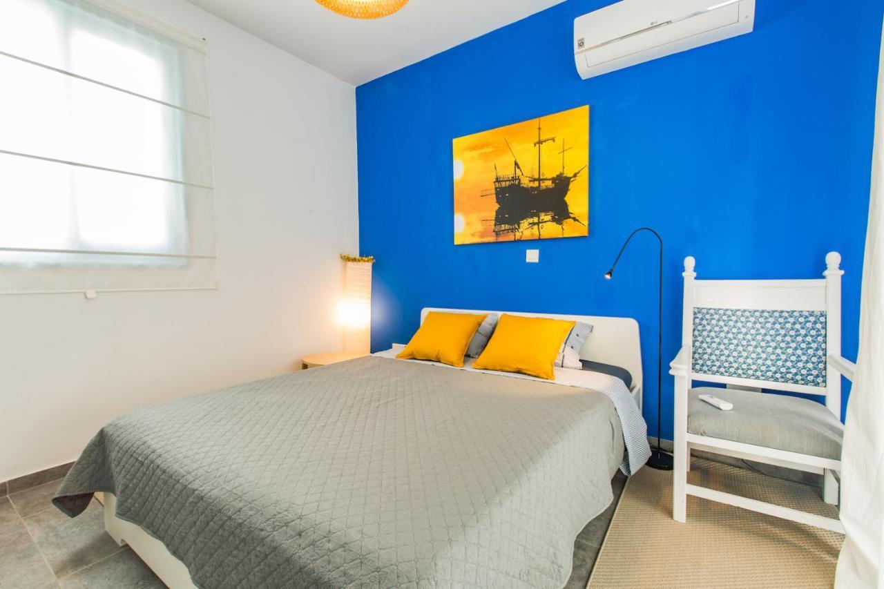 Blue Diamond Beach Villas 파포스 외부 사진